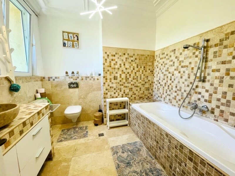Pajura, Presei, apartament 3 camere deosebit, centrala proprie